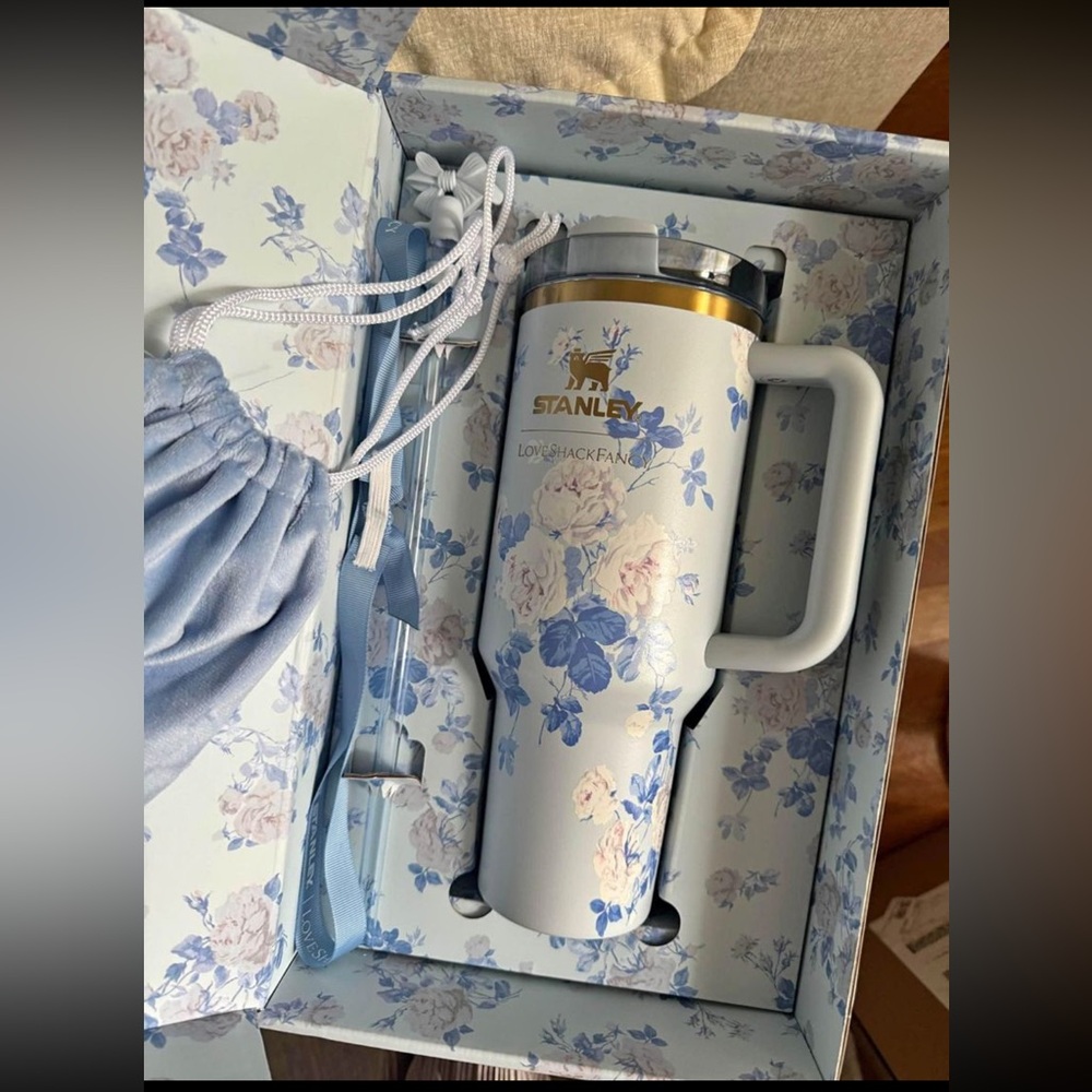 Stanley x Love Shack Fancy 40oz blue